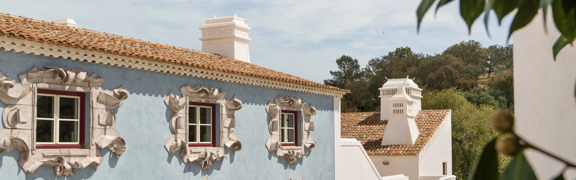 Vermelho Hotel 