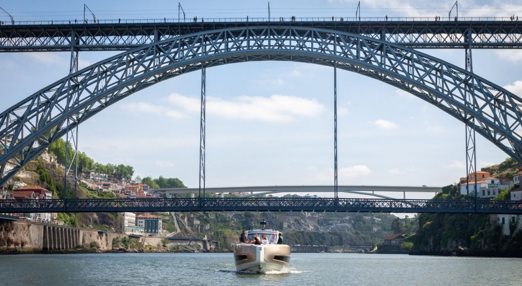 Luxury Yacht Cruise Douro