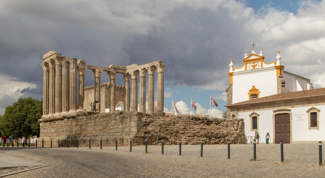 Évora - Temple of Diana